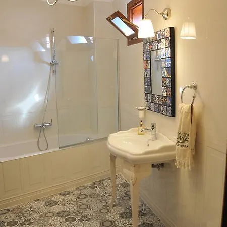 Candle Suites Hotel