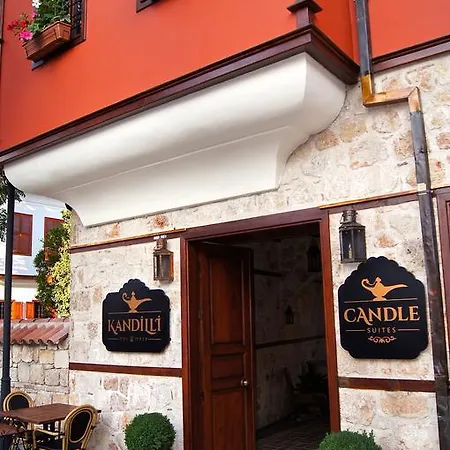 Candle Suites Hotel 4*