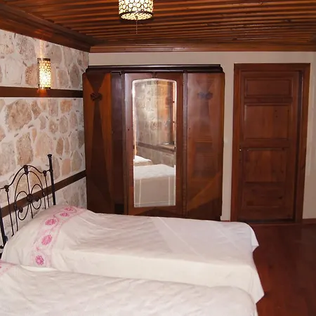 Candle Suites 4*